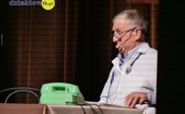 „Sanatorium pod ptaszkiem” świetna  komedia w wykonaniu naszych seniorów