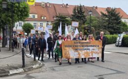 Barwny Marsz Godności przeszedł ulicami Działdowa