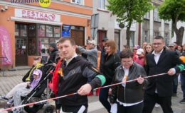 Barwny Marsz Godności przeszedł ulicami Działdowa