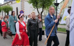 Barwny Marsz Godności przeszedł ulicami Działdowa