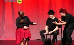 Z nutą refleksji ale też i na wesoło – dwa przedstawienia w Miejskim Domu Kultury