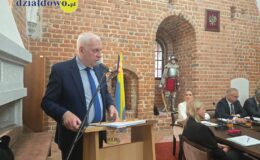 Burmistrz Grzegorz Mrowiński jednogłośnie z votum zaufania i absolutorium (11.06.2026)