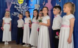 Uroczyste pożegnanie przedszkola przez grupę „Motylki”