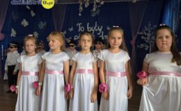 Uroczyste pożegnanie przedszkola przez grupę „Motylki”