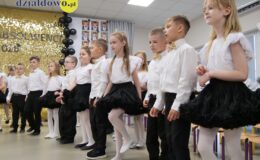 Mali Absolwenci żegnają Przedszkole nr 4