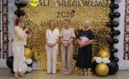 Mali Absolwenci żegnają Przedszkole nr 4
