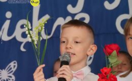Uroczyste pożegnanie przedszkola przez grupę „Motylki”