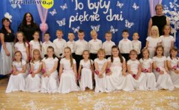 Uroczyste pożegnanie przedszkola przez grupę „Motylki”