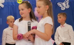 Uroczyste pożegnanie przedszkola przez grupę „Motylki”