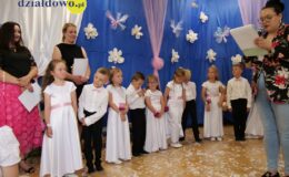 Uroczyste pożegnanie przedszkola przez grupę „Motylki”