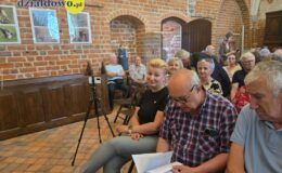 Magia słowa w Muzeum Pogranicza. „Lekcja Lasu” z Piotrem Kozikowskim