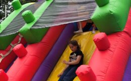 Kosmiczne atrakcje, wstępy i dobra zabawa. Za nami Piknik Rodzinny „Bezpieczne Wakacje”