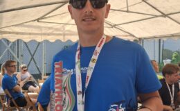 Sebastian Szarmacher z medalem