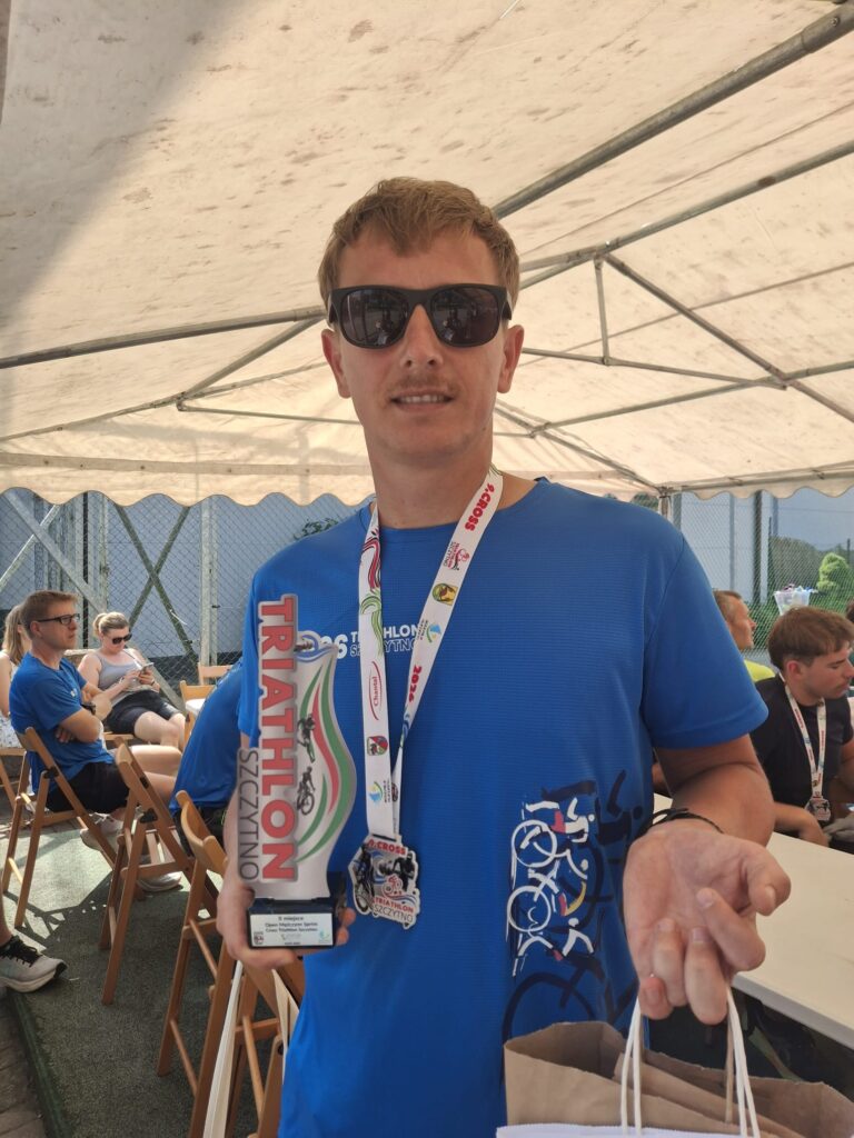 Sebastian Szarmacher z medalem
