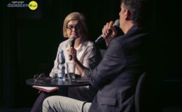 Pierwsze Spotkanie Dyskusyjnego Klubu Filmowego w Kinie Apollo. Gościem był reżyser filmu „Brat”