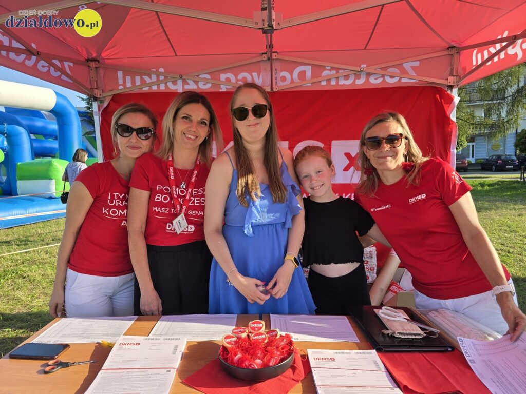 działdowscy wolontariusze Fundacji DKMS podczas ubiegłorocznych Dni Działdowa/ fot. Karol Wrombel
