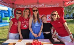 działdowscy wolontariusze Fundacji DKMS podczas ubiegłorocznych Dni Działdowa/ fot. Karol Wrombel