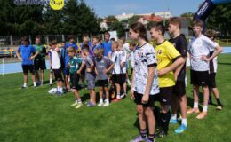 Młodzi piłkarze walczyli o gole. Podsumowanie Wakacyjnego Turnieju Piłki Nożnej „Dzikich Drużyn”