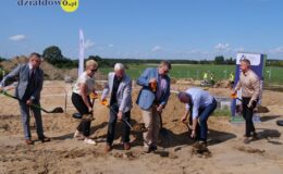 Historyczny moment w Działdowie. Ruszyła budowa mieszkań SIM