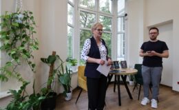 Spotkanie z mistrzem thrillera. Marcel Moss odwiedził Powiatową Bibliotekę Pedagogiczną w Działdowie