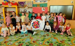 grupa przedszkolaków z Przedszkola nr 3 w Działdowie