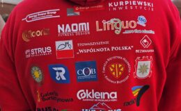 Żukiem z Krakowa do Wilna. Wyjątkowa wyprawa wspierająca hospicjum zawitała do Działdowa