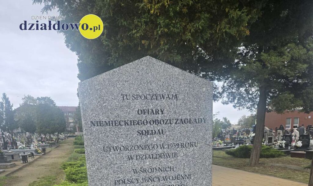 Tablica-obelisk upamiętniająca Ofiary Obozu Soldau na cmentarzu parafialnym w Działdowie