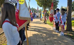 Pamięć, która nie wygaśnie. W Działdowie odsłonięto nowy obelisk ku czci Ofiar obozu Soldau