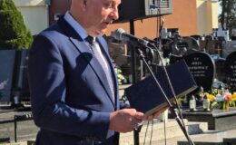 Pamięć, która nie wygaśnie. W Działdowie odsłonięto nowy obelisk ku czci Ofiar obozu Soldau