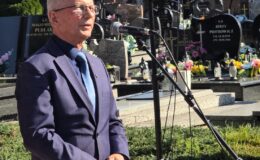 Pamięć, która nie wygaśnie. W Działdowie odsłonięto nowy obelisk ku czci Ofiar obozu Soldau