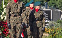Pamięć, która nie wygaśnie. W Działdowie odsłonięto nowy obelisk ku czci Ofiar obozu Soldau