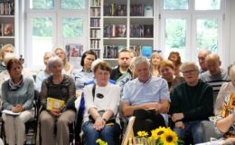 Wieczór pełen poezji i wzruszeń. Promocja tomiku Zofii Hoffer w Miejskiej Bibliotece Publicznej