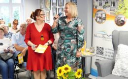Wieczór pełen poezji i wzruszeń. Promocja tomiku Zofii Hoffer w Miejskiej Bibliotece Publicznej