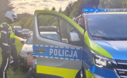 zdjęcie z zatrzymania przez policjantów uciekającego kierowcy Chevroleta