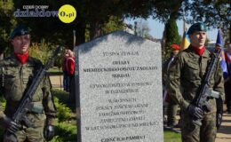 Pamięć, która nie wygaśnie. W Działdowie odsłonięto nowy obelisk ku czci Ofiar obozu Soldau