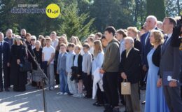 Pamięć, która nie wygaśnie. W Działdowie odsłonięto nowy obelisk ku czci Ofiar obozu Soldau