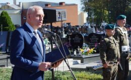 Pamięć, która nie wygaśnie. W Działdowie odsłonięto nowy obelisk ku czci Ofiar obozu Soldau