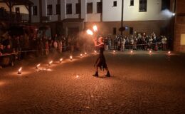Magia ognia na zamkowym dziedzińcu. Za nami Działdowski Festiwal Ogniowy 2026
