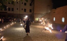 Magia ognia na zamkowym dziedzińcu. Za nami Działdowski Festiwal Ogniowy 2026