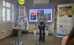 Sztuka, natura i muzyka. Za nami inspirujący wernisaż w bibliotece