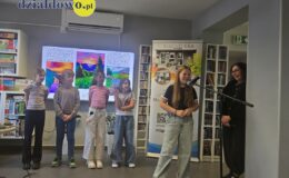Sztuka, natura i muzyka. Za nami inspirujący wernisaż w bibliotece