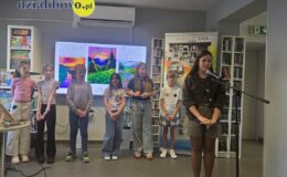 Sztuka, natura i muzyka. Za nami inspirujący wernisaż w bibliotece