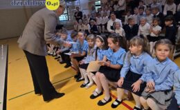 Uroczysty Dzień Edukacji Narodowej i ślubowanie pierwszoklasistów w działdowskiej „Jedynce”