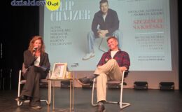 Natalia Świniarska i Filip Chajzer na scenie Miejskiego Domu Kultury w Działdowie