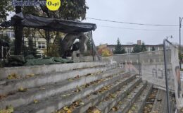 pomnik w trakcie remontu
