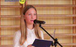 Wielki dzień w „Trójce”. Pierwszoklasiści oficjalnie włączeni w poczet uczniów Szkoły Podstawowej nr 3