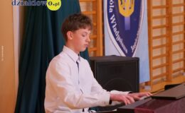 Uroczysty Dzień Edukacji Narodowej i ślubowanie pierwszoklasistów w działdowskiej „Jedynce”