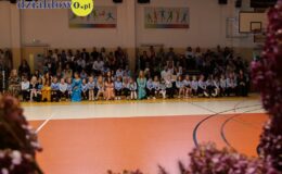 Uroczysty Dzień Edukacji Narodowej i ślubowanie pierwszoklasistów w działdowskiej „Jedynce”