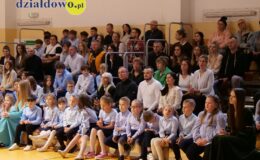 Uroczysty Dzień Edukacji Narodowej i ślubowanie pierwszoklasistów w działdowskiej „Jedynce”