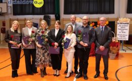 Uroczysty Dzień Edukacji Narodowej i ślubowanie pierwszoklasistów w działdowskiej „Jedynce”